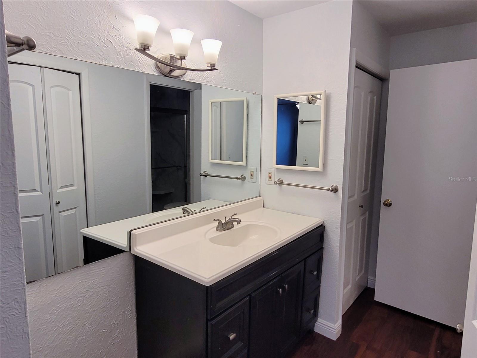 BAY TOWNE - Residential