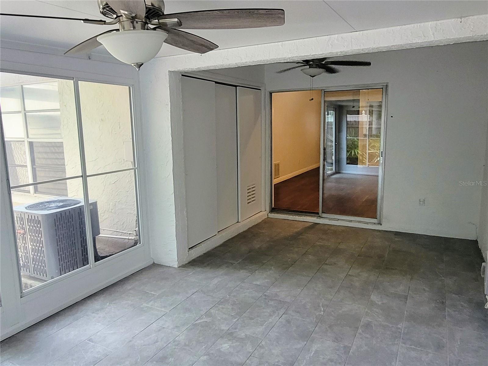 BAY TOWNE - Residential