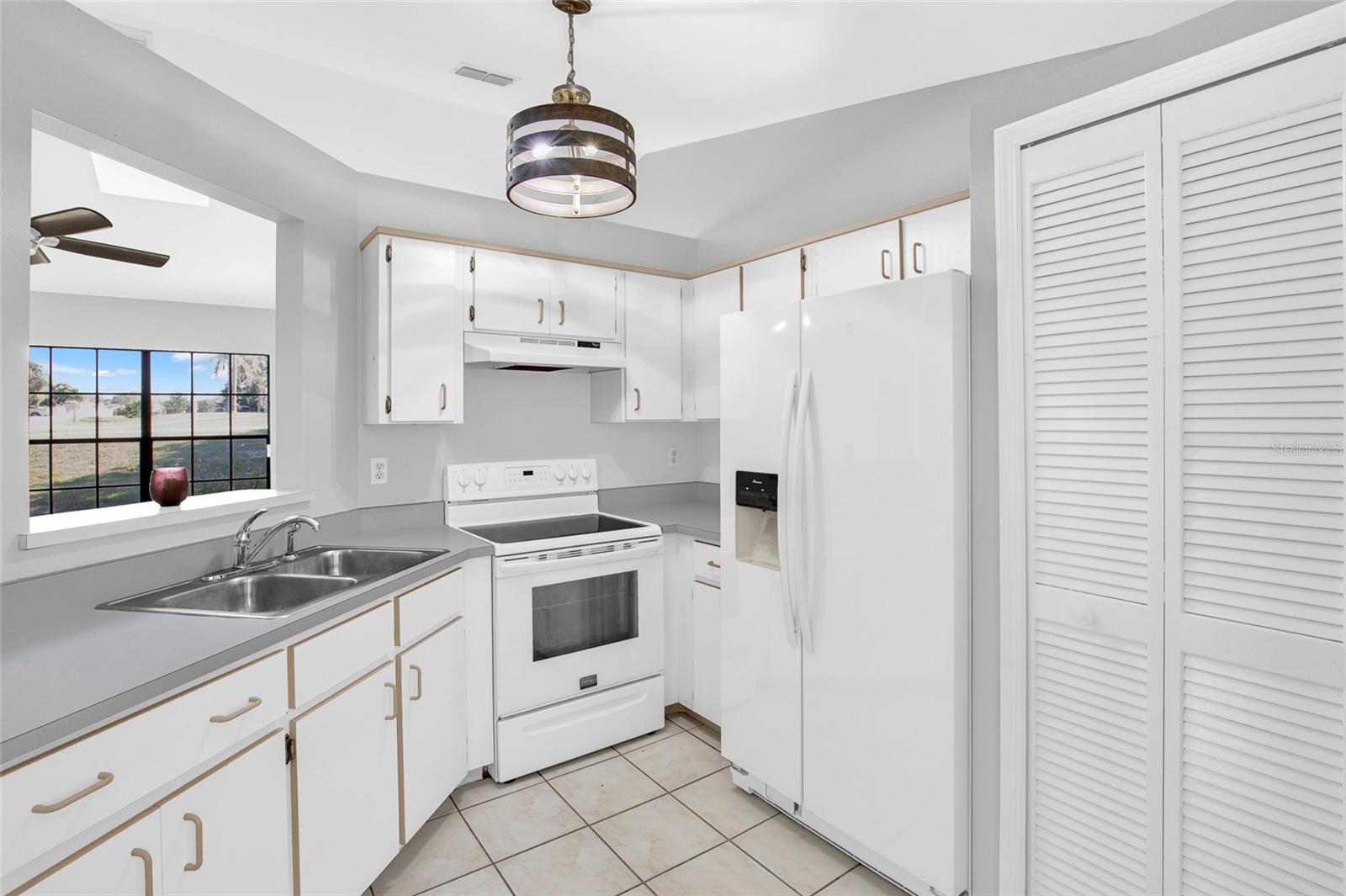 DELTONA LAKES - Residential