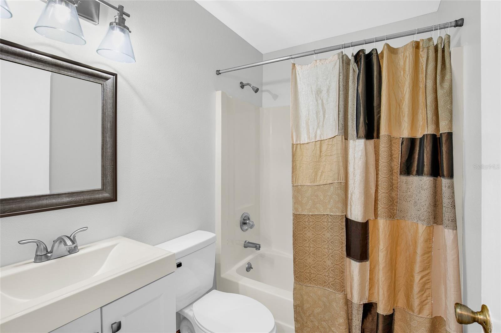 DELTONA LAKES - Residential