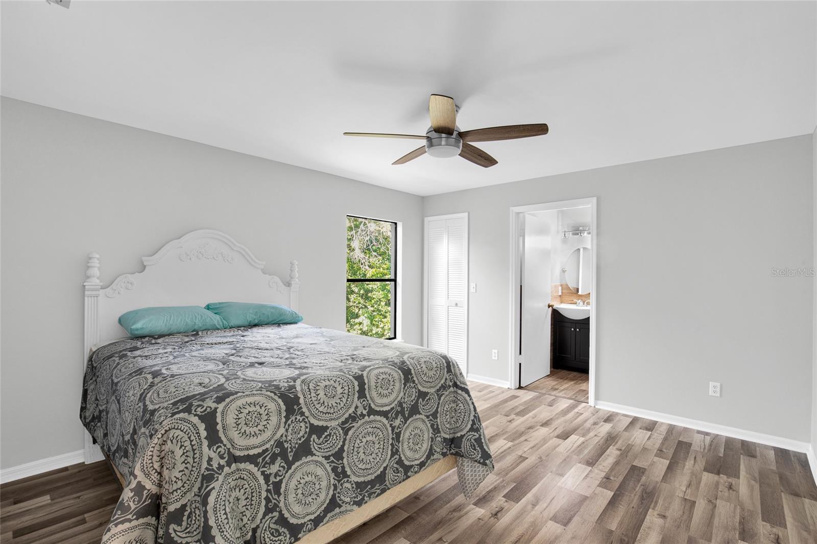 DELTONA LAKES - Residential