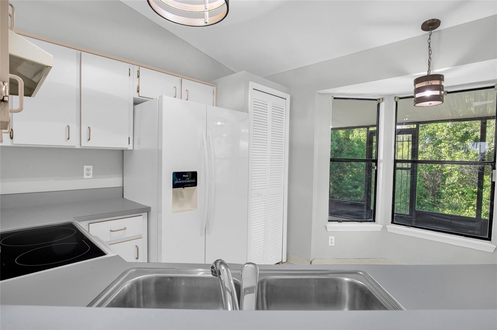 DELTONA LAKES - Residential