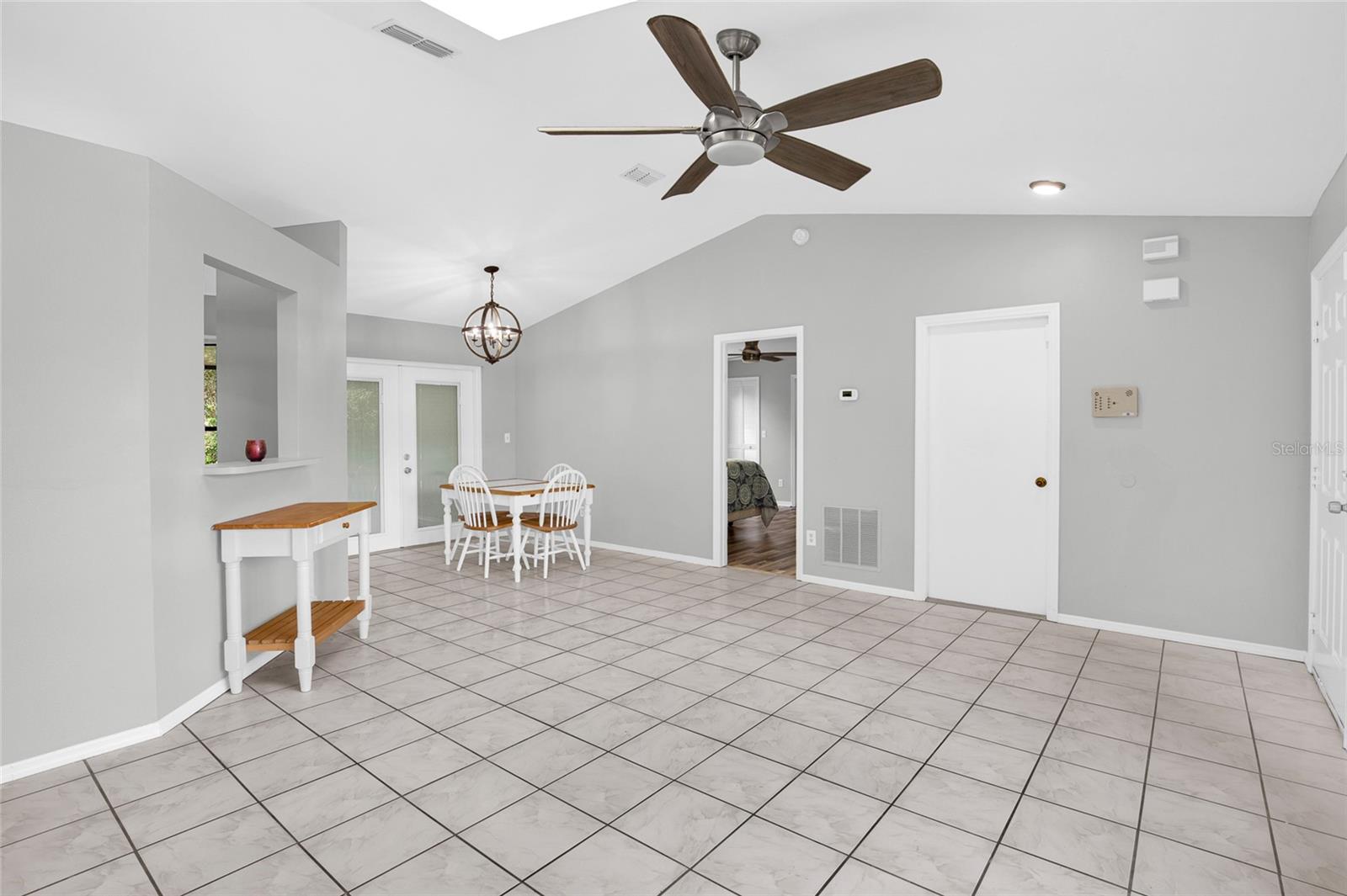 DELTONA LAKES - Residential