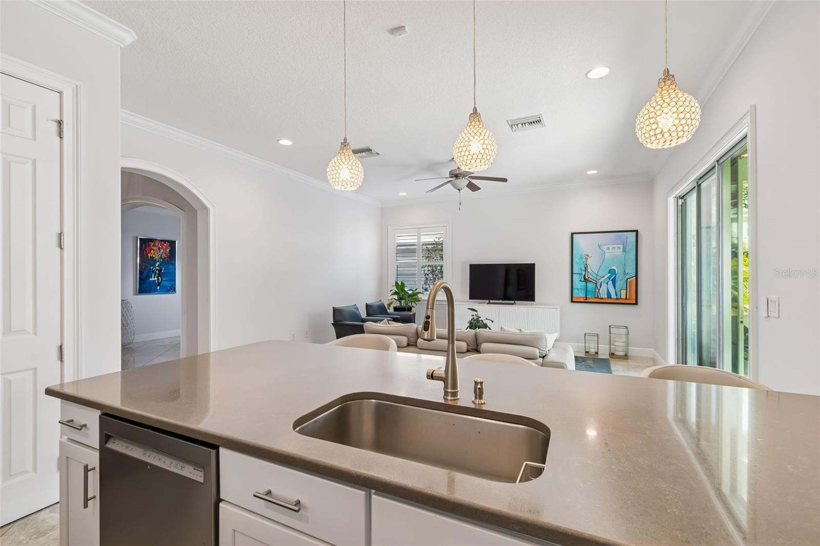 VIRGINIA PARK / MARYLAND MANOR AREA - Residential