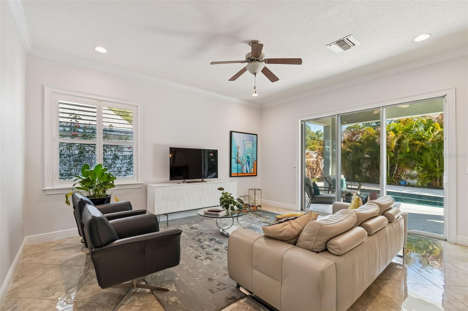 VIRGINIA PARK / MARYLAND MANOR AREA - Residential