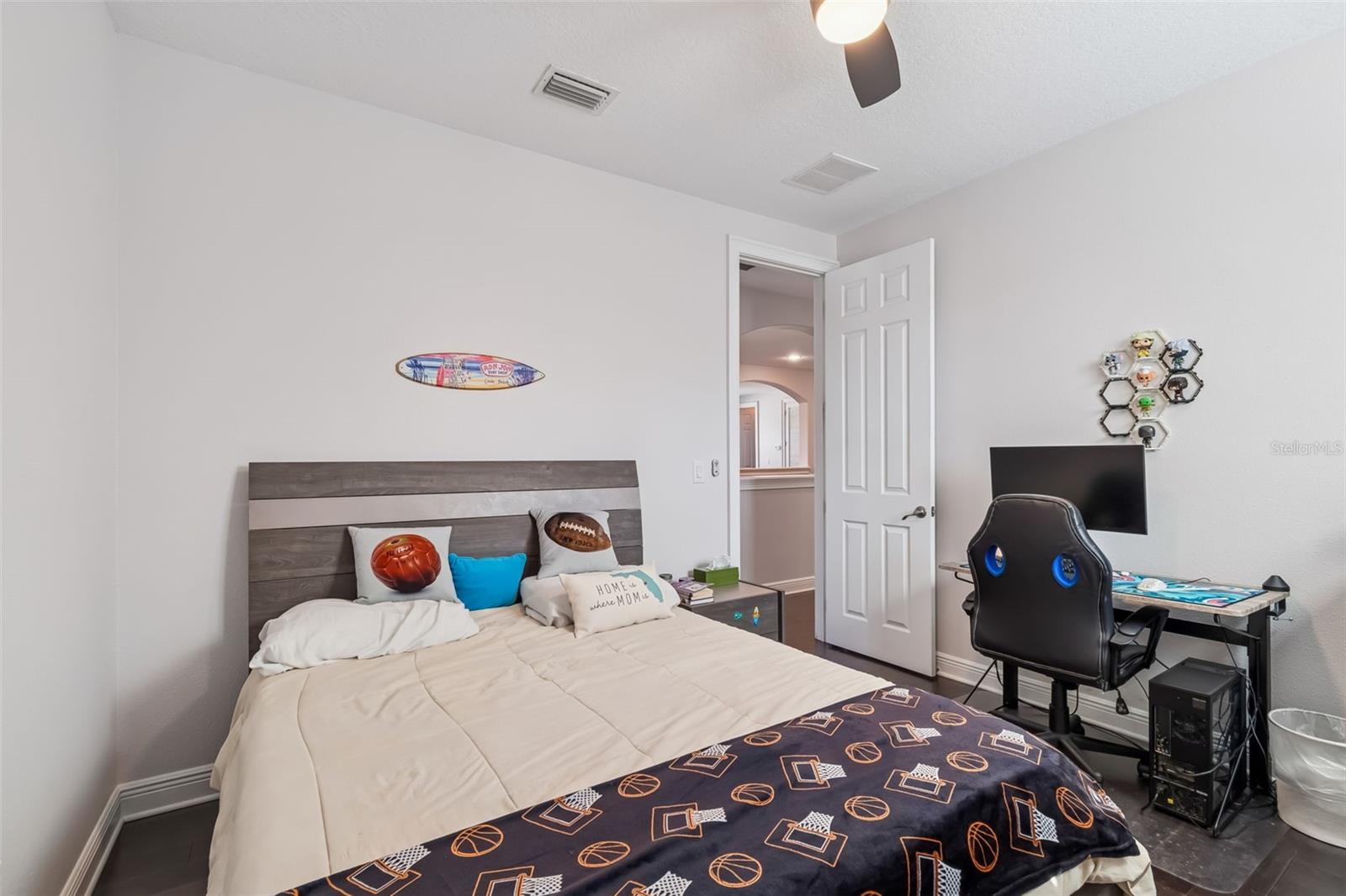 VIRGINIA PARK / MARYLAND MANOR AREA - Residential