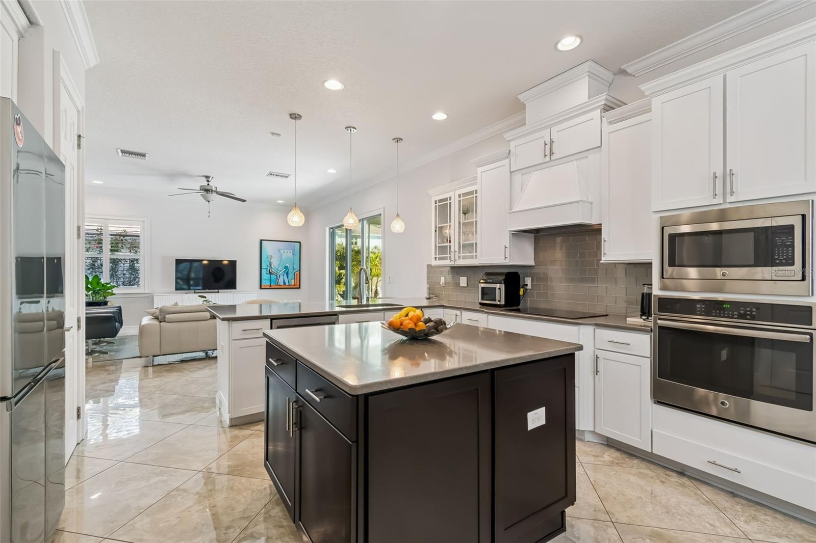 VIRGINIA PARK / MARYLAND MANOR AREA - Residential