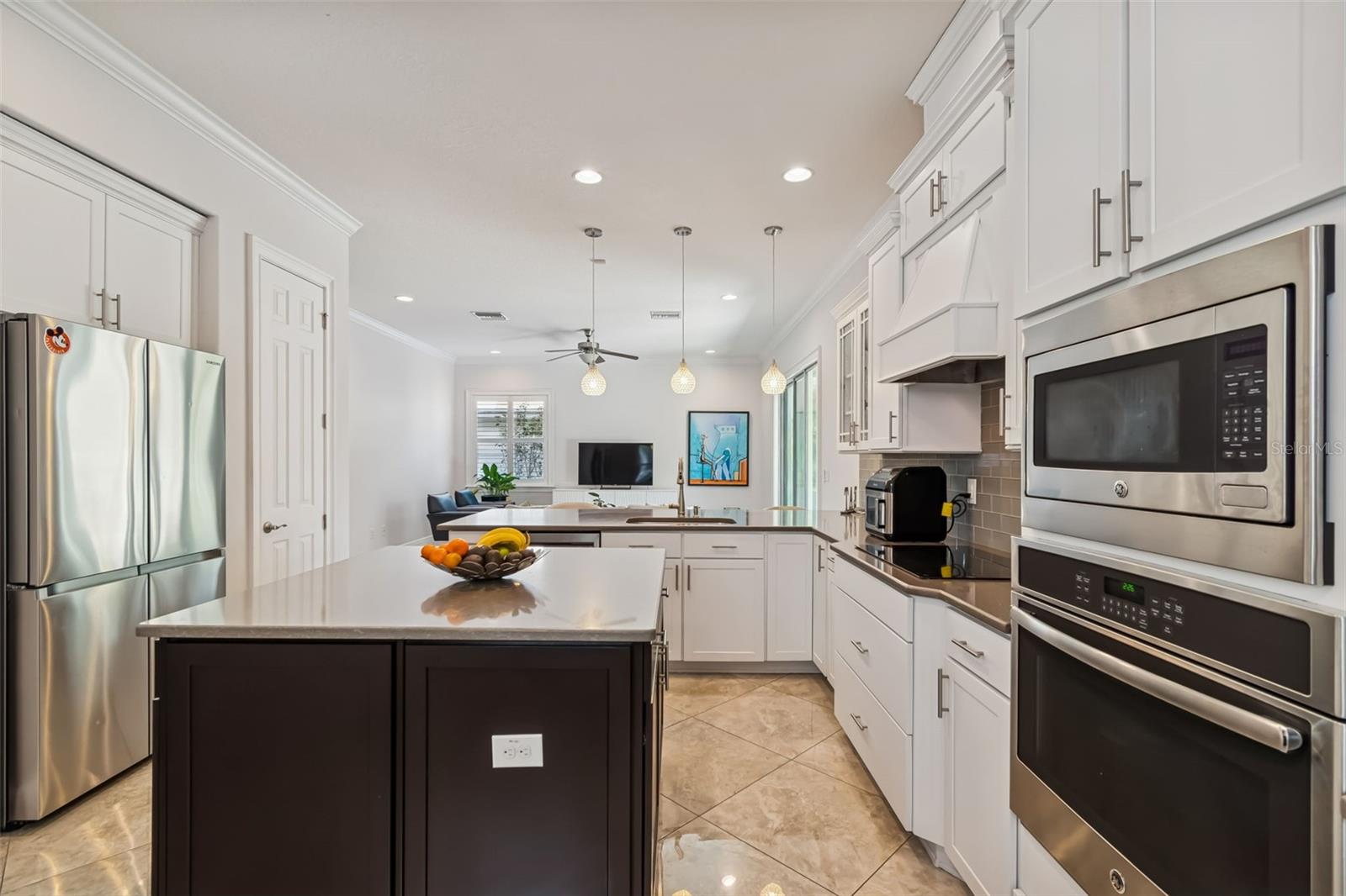 VIRGINIA PARK / MARYLAND MANOR AREA - Residential