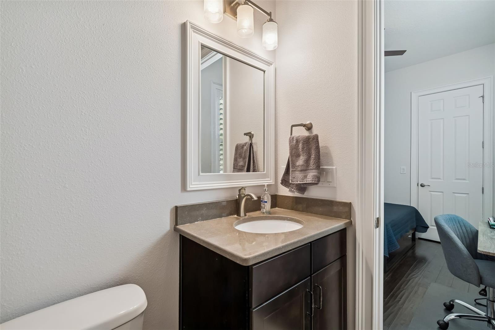 VIRGINIA PARK / MARYLAND MANOR AREA - Residential