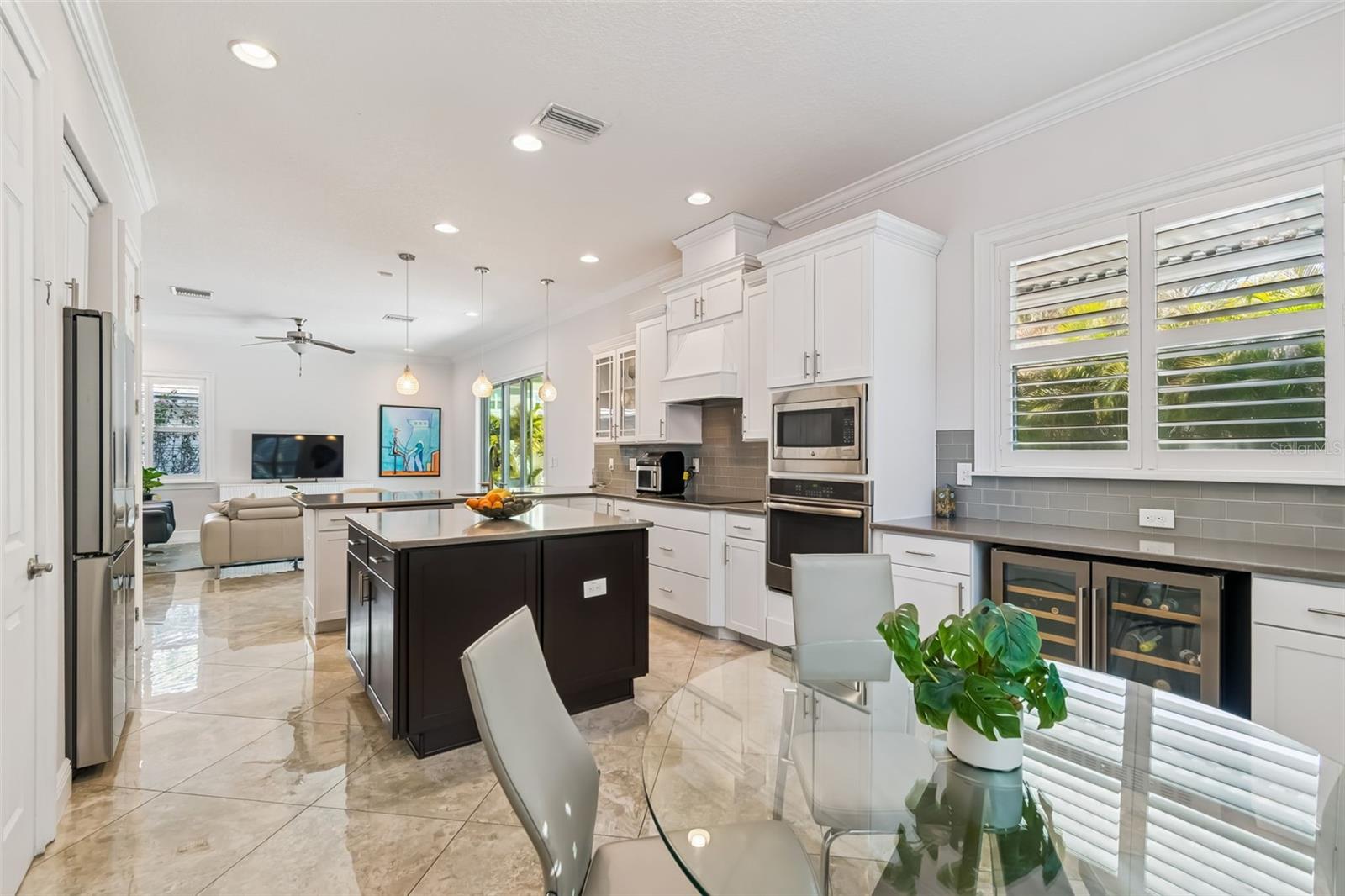 VIRGINIA PARK / MARYLAND MANOR AREA - Residential