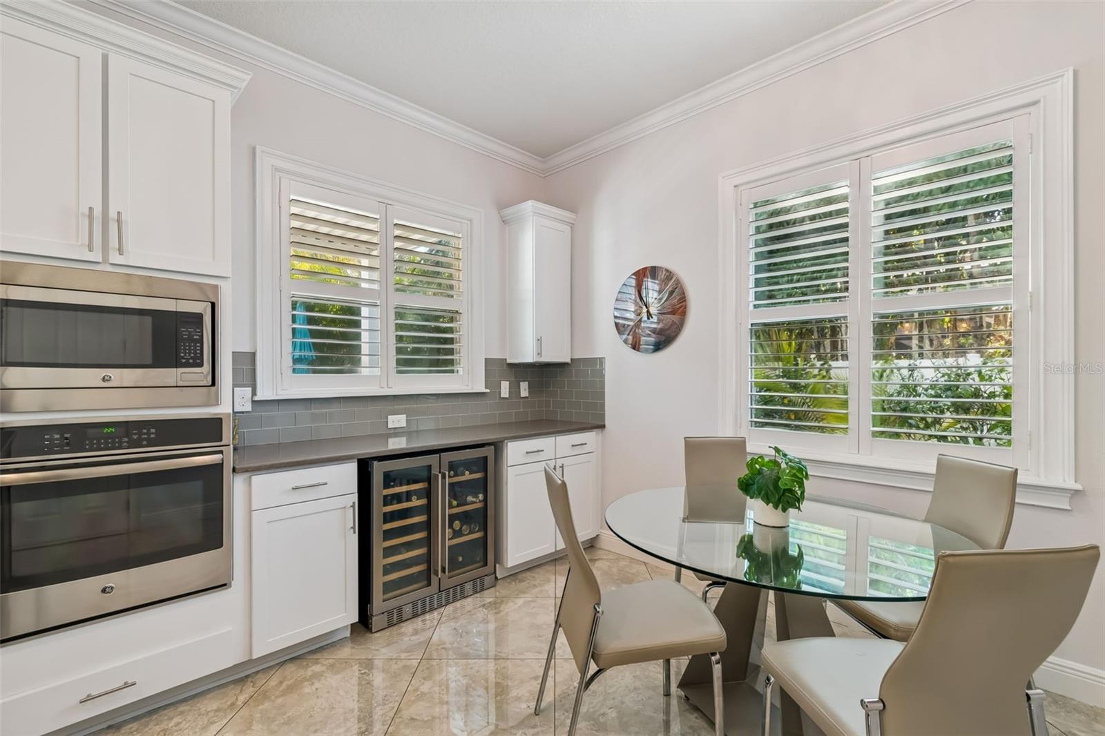 VIRGINIA PARK / MARYLAND MANOR AREA - Residential