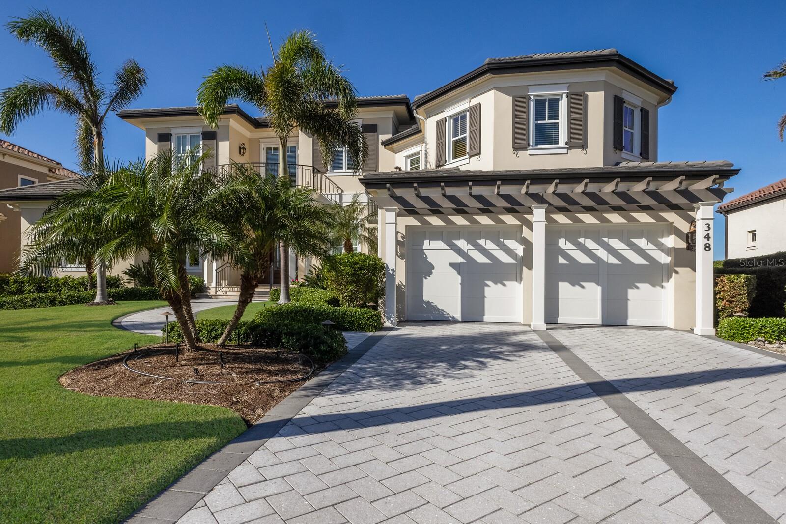348 W ROYAL FLAMINGO DRIVE