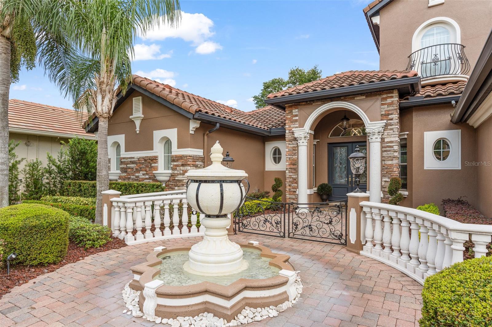1450 BELFIORE WAY
