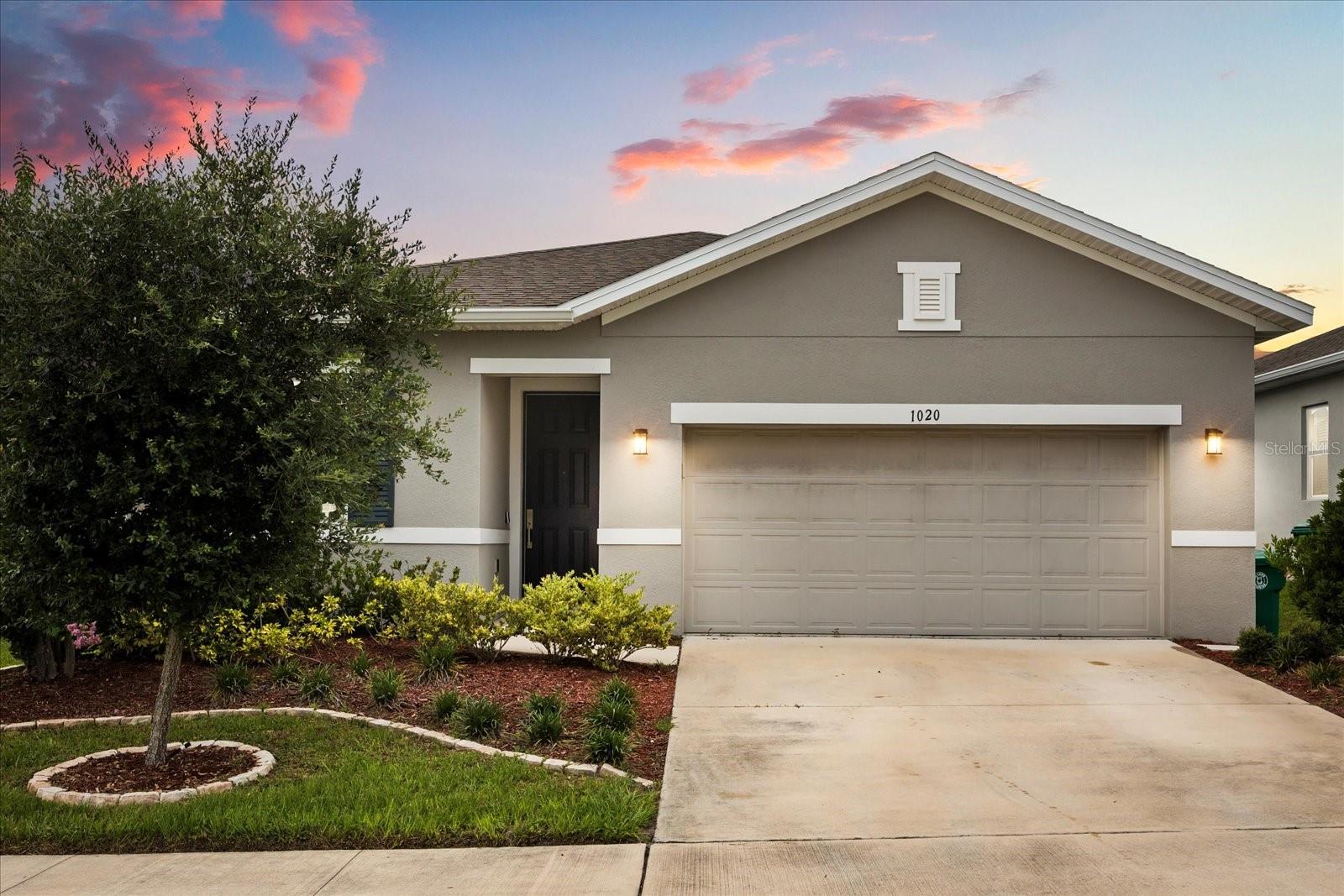 Now available for lease: This beautifully maintained 4-bedroom, 2-bath single-family home is located in the desirable Seasons at River Chase community in DeLand. With over 1,900 square feet of living space, this home offers a spacious open floor plan designed for modern living.
The kitchen features stainless steel appliances, a center island with breakfast bar, pantry, and opens seamlessly to the combined dining and living areas—perfect for entertaining. The living room leads to sliding glass doors that open to a covered rear patio, ideal for relaxing or enjoying outdoor meals.
The primary suite includes a walk-in closet and private ensuite bath with dual sinks and a walk-in shower. Three additional bedrooms offer neutral tones, comfortable carpeting, and flexible space for family, guests, or a home office. The home also features a dedicated laundry room with washer and dryer included, and a 2-car attached garage for added convenience.
Community amenities include a playground and well-kept common areas. HOA fees are included in the rent.
Conveniently located near shopping, dining, parks, and major roadways, this home offers both comfort and accessibility.