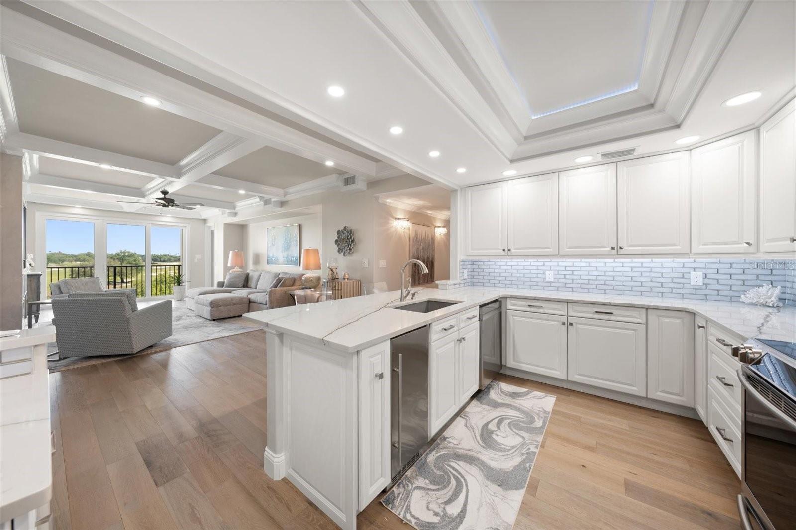 6 BELLEVIEW BOULEVARD 608