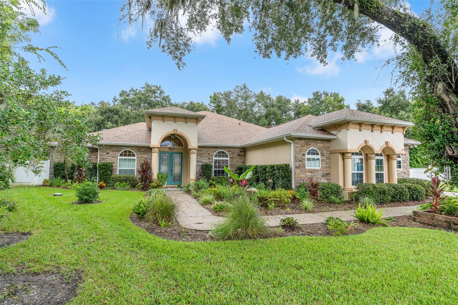 3384 COUNTRY MANOR DRIVE