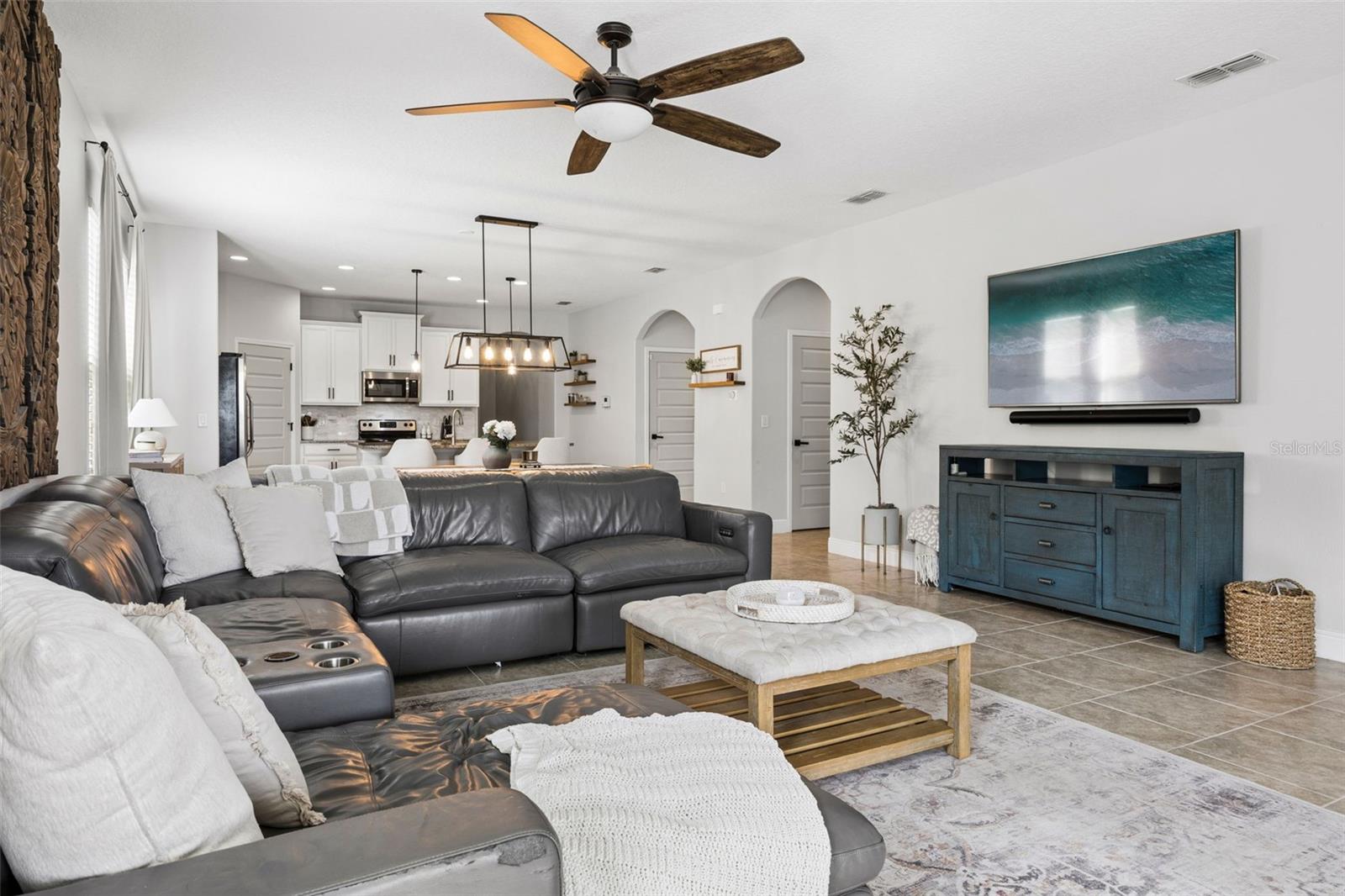 8275 BAYVIEW CROSSING DR DRIVE