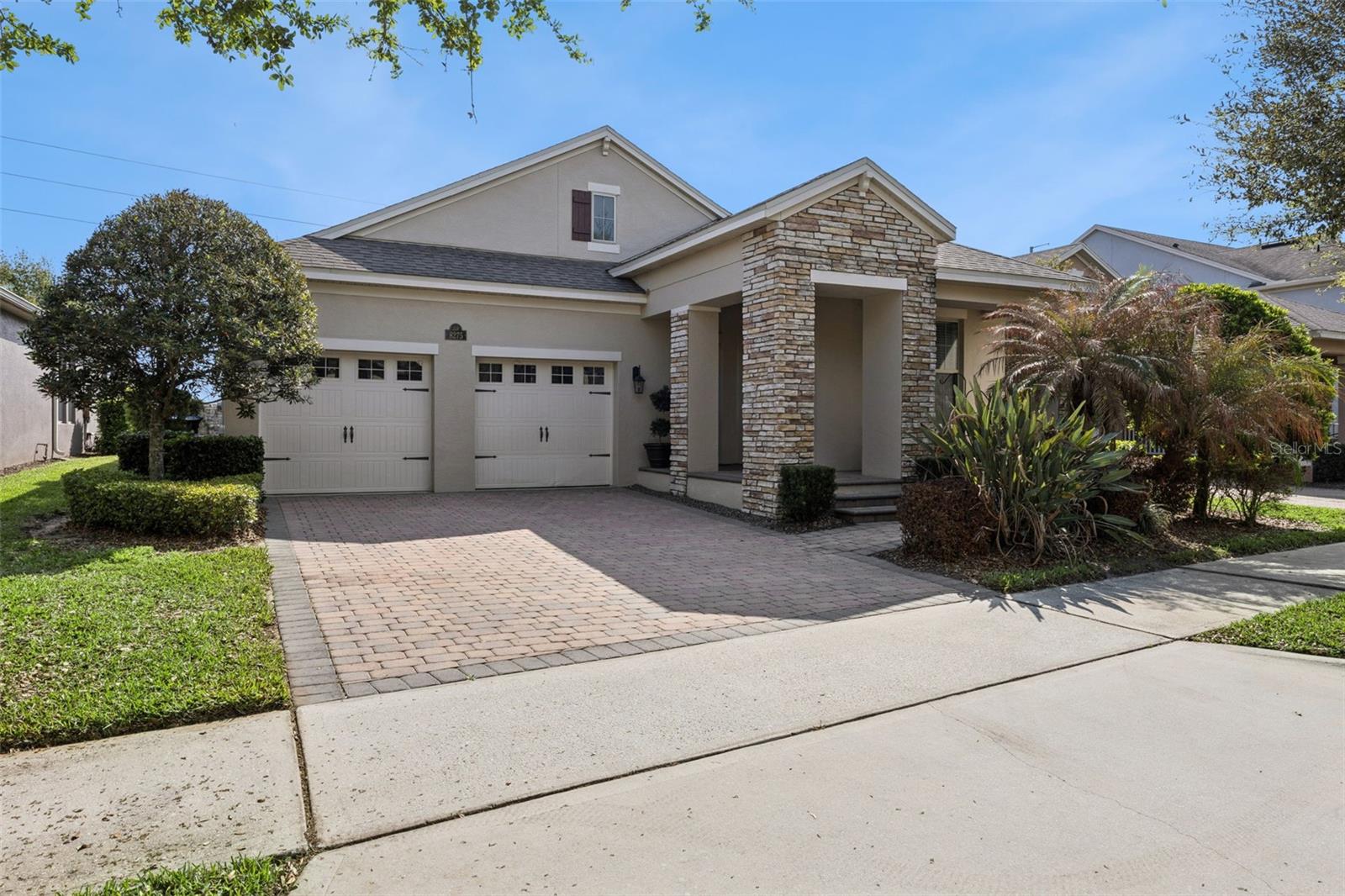 8275 BAYVIEW CROSSING DR DRIVE