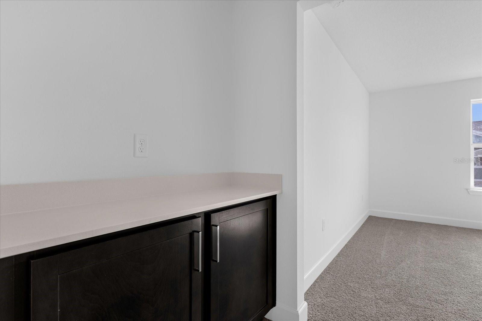 TOWNHOMES AT RIVERS EDGE - Residential Lease