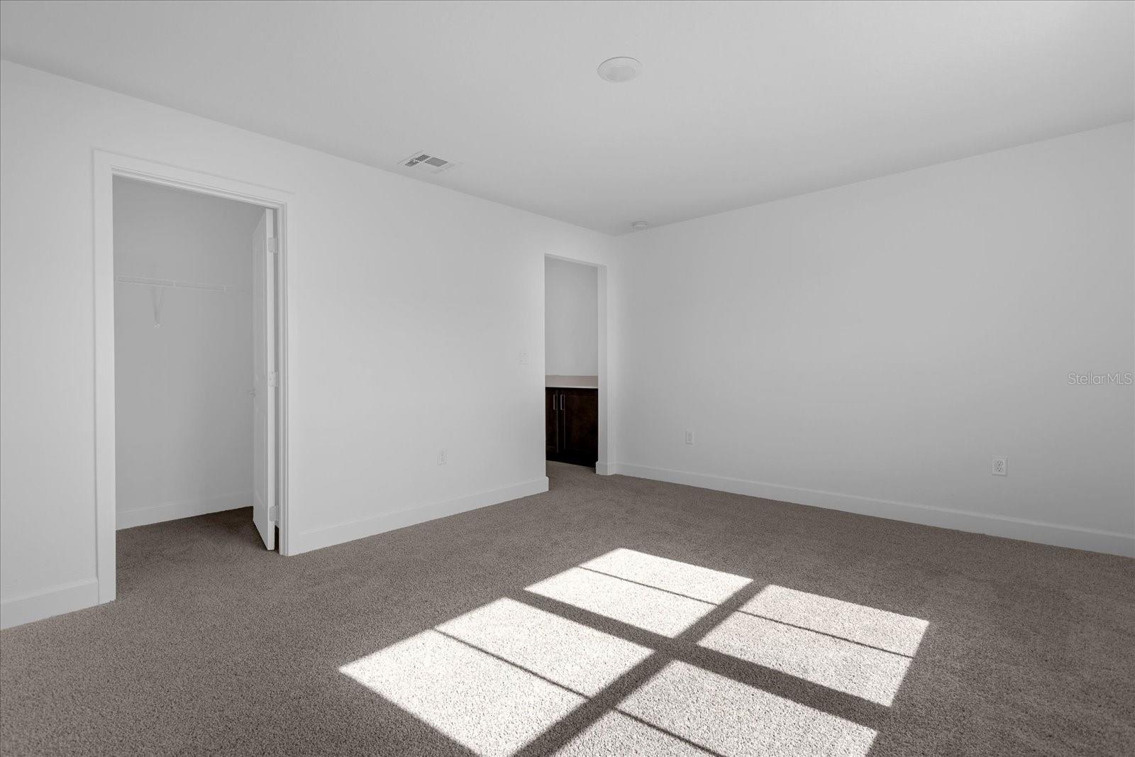 TOWNHOMES AT RIVERS EDGE - Residential Lease