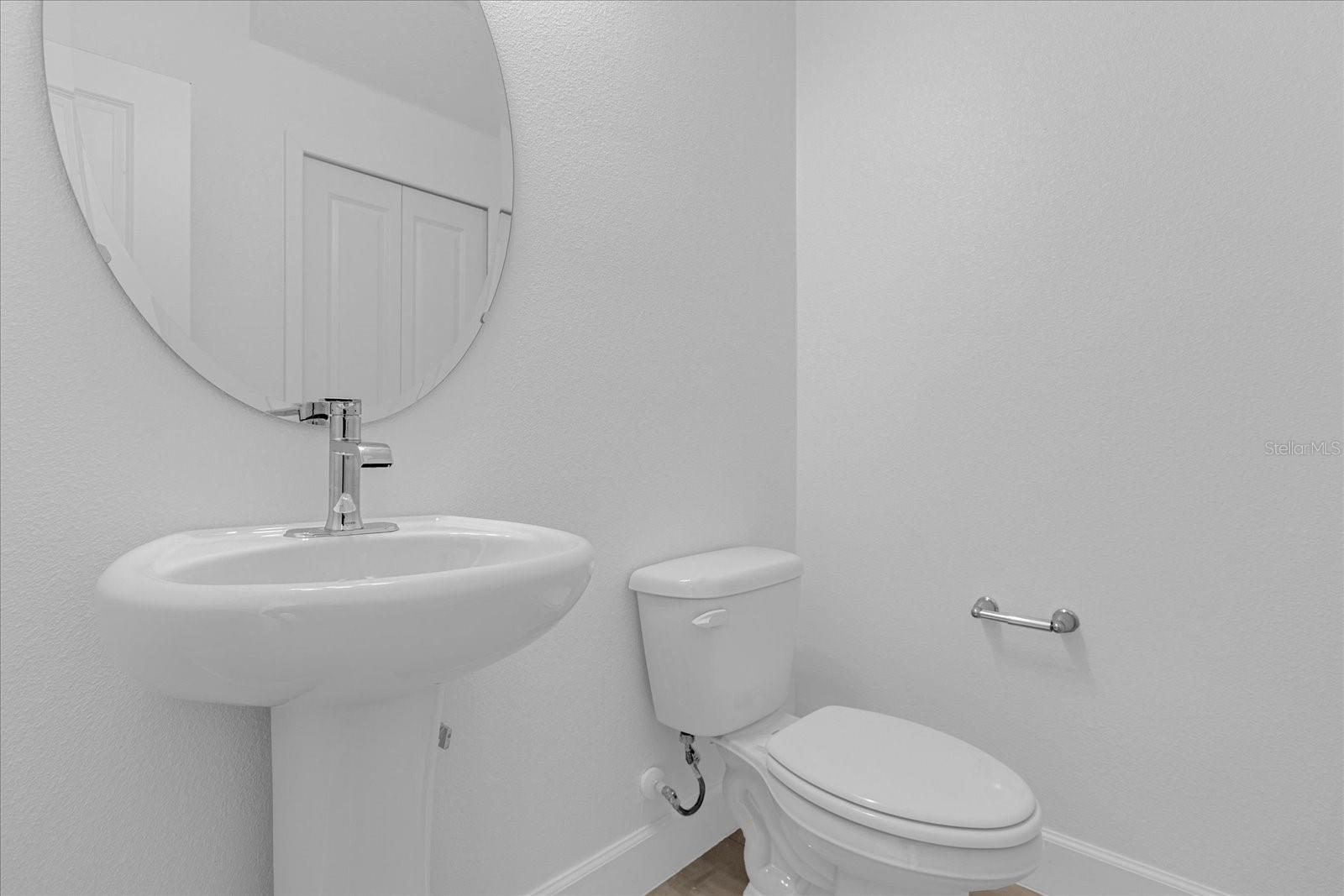 TOWNHOMES AT RIVERS EDGE - Residential Lease