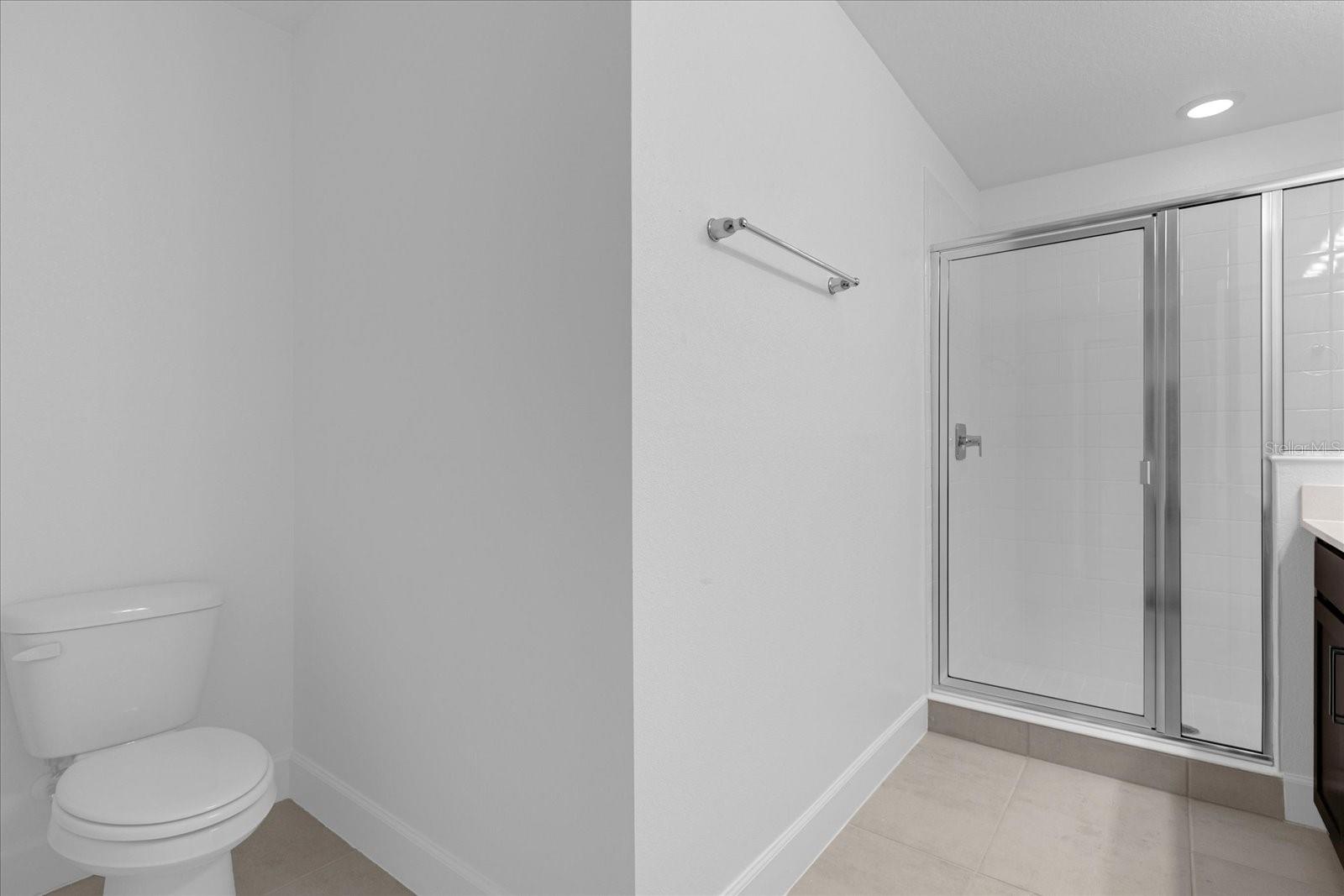 TOWNHOMES AT RIVERS EDGE - Residential Lease