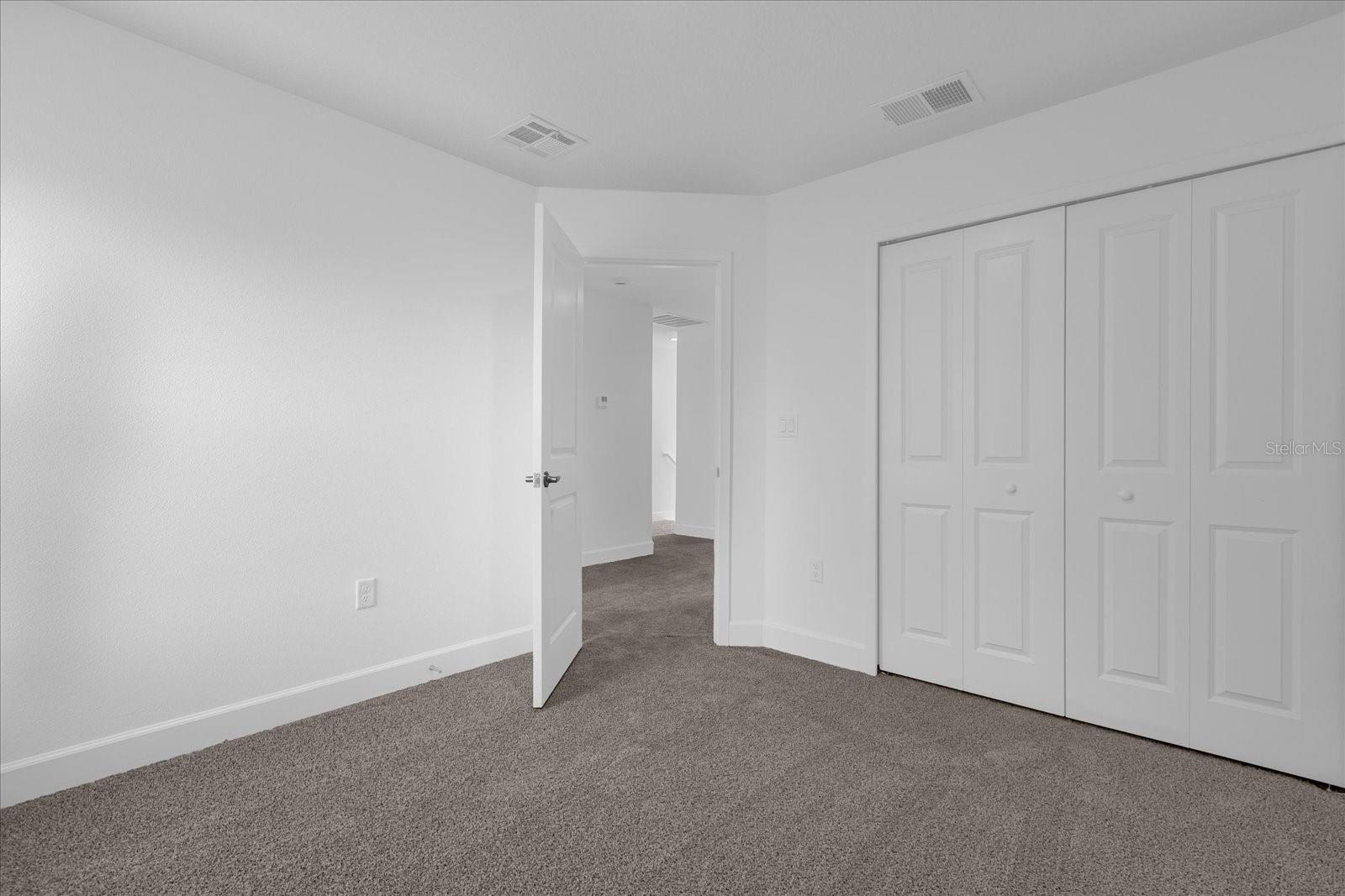 TOWNHOMES AT RIVERS EDGE - Residential Lease