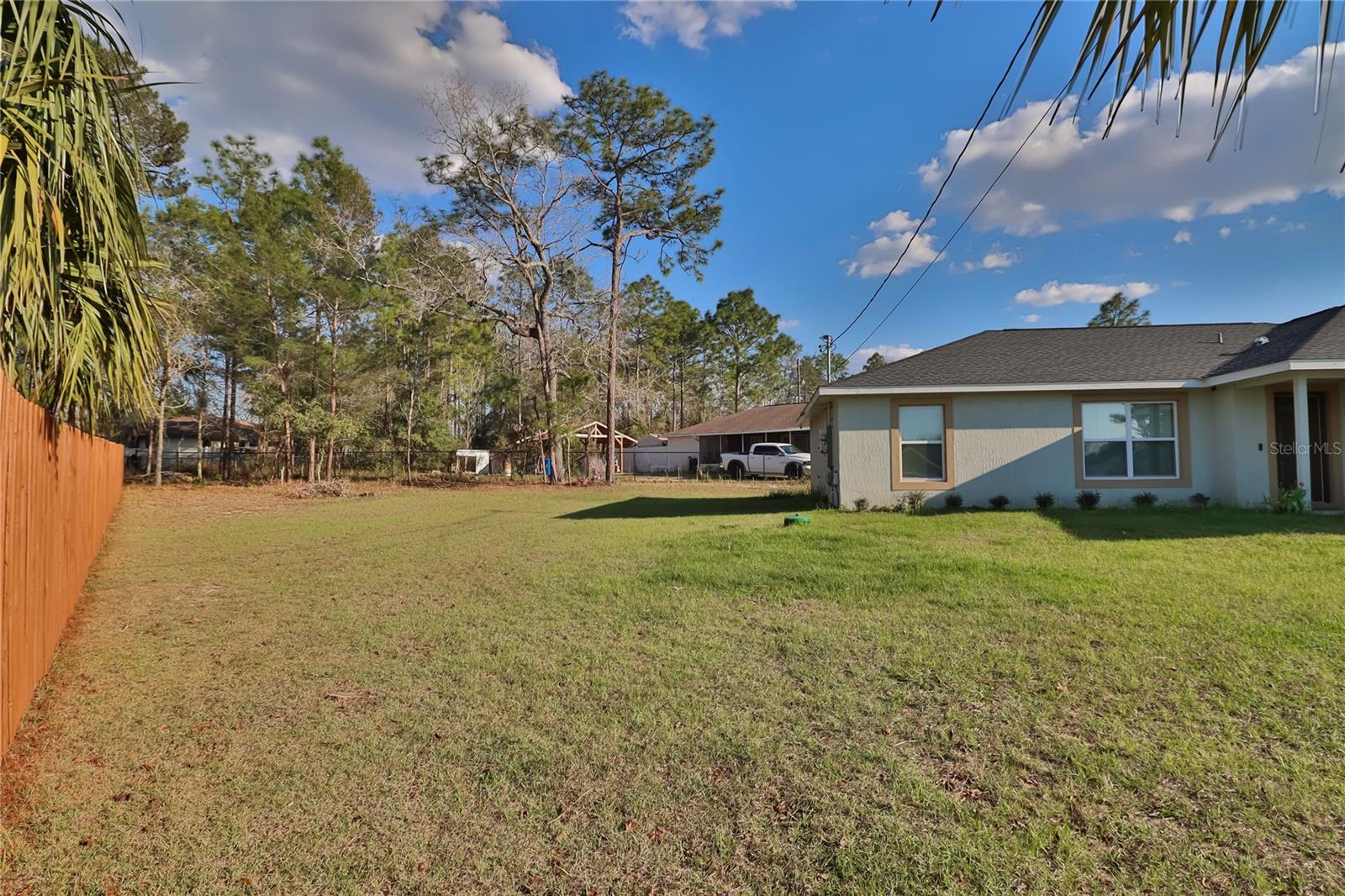 14 HEMLOCK LOOP COURT