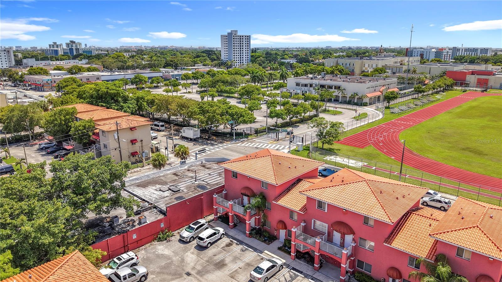 RALPH PLAZA II CONDO - Residential