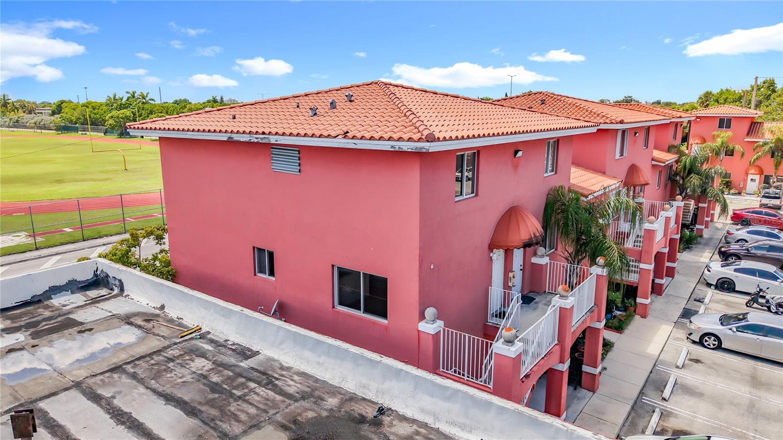 RALPH PLAZA II CONDO - Residential