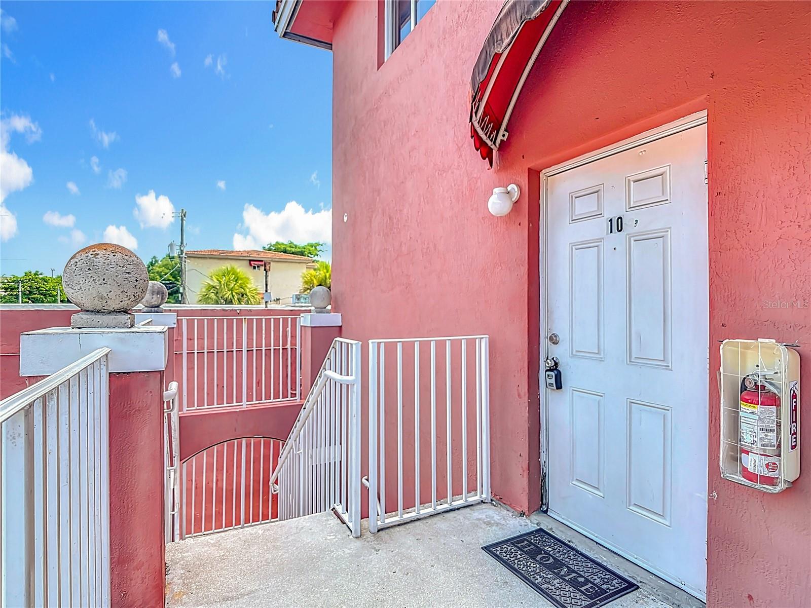 3817 NW 17TH AVENUE 10