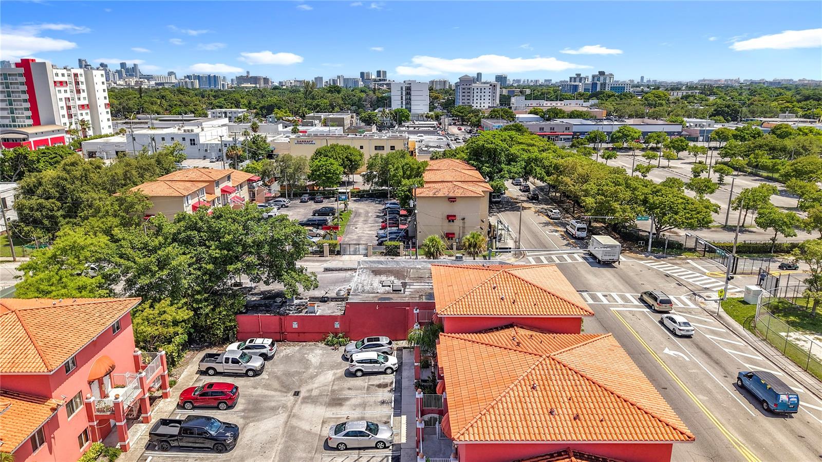 RALPH PLAZA II CONDO - Residential