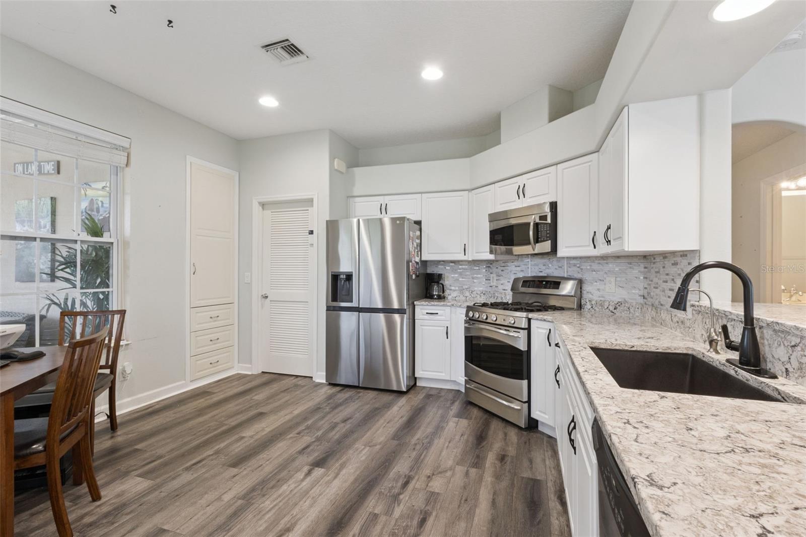 COTTAGES/SANDERS GROVE - Residential