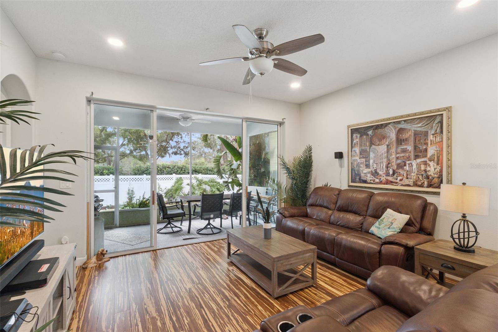 COTTAGES/SANDERS GROVE - Residential