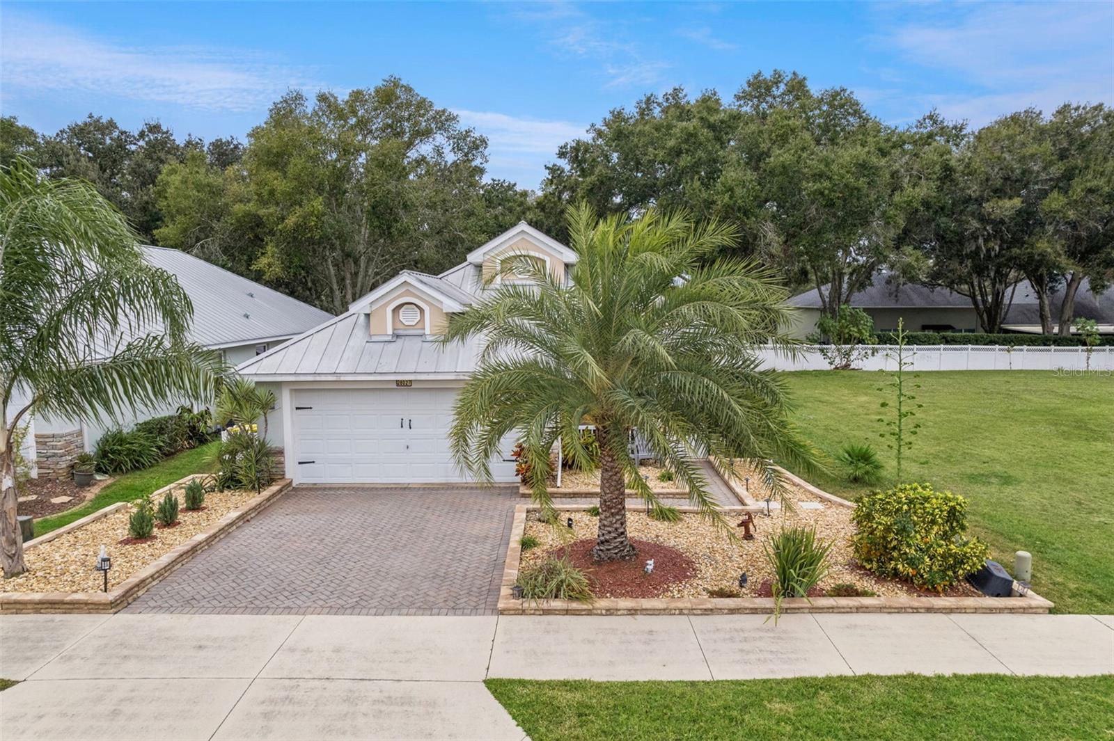 COTTAGES/SANDERS GROVE - Residential