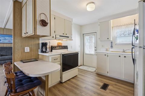 Tiny photo for 13 Cocos Plumosa Drive #B, Eustis, FL 32726 (MLS # O6408783)