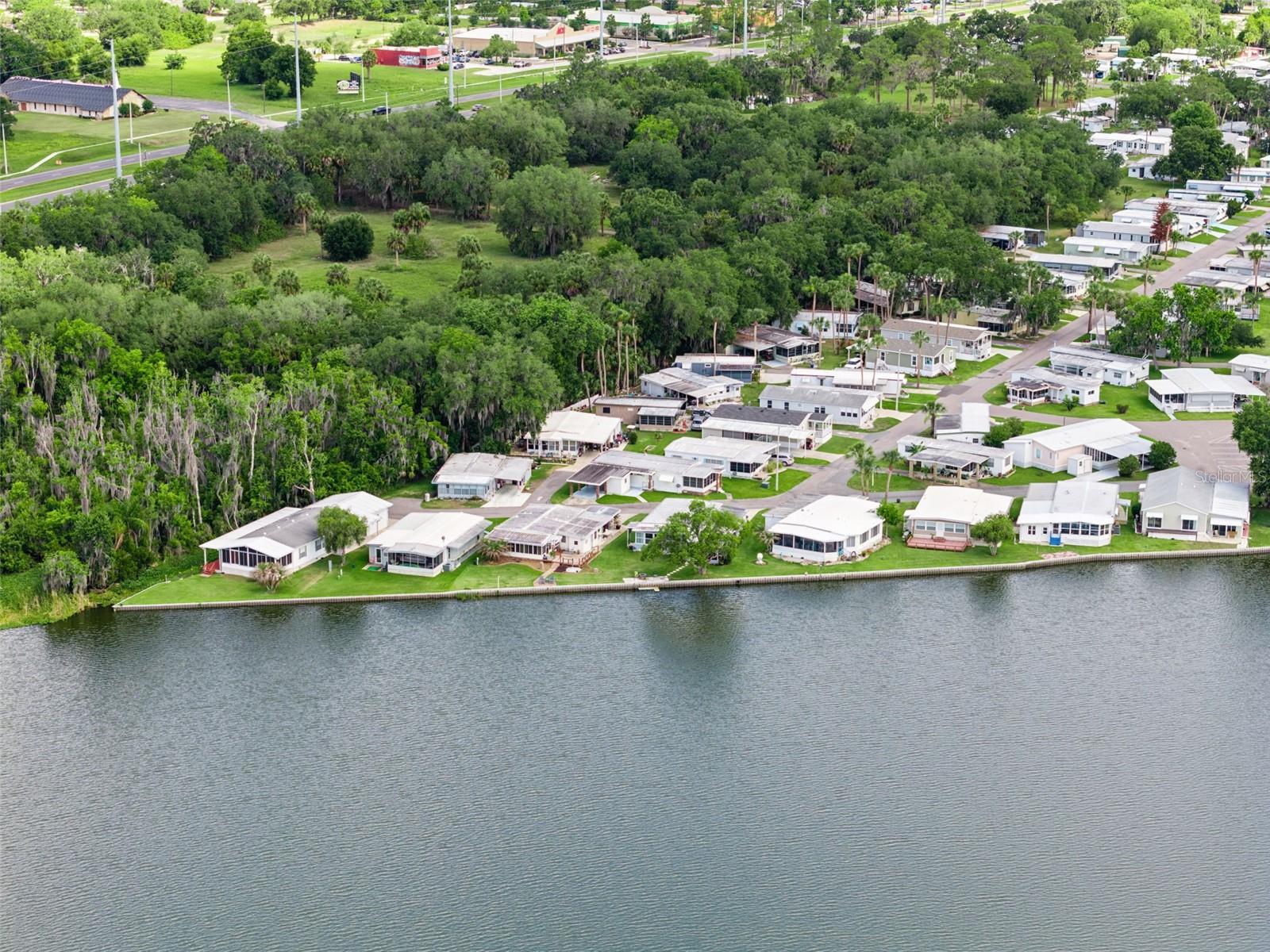 EUSTIS COUNTRY CLUB MANOR MHP UNIT 02A - Residential