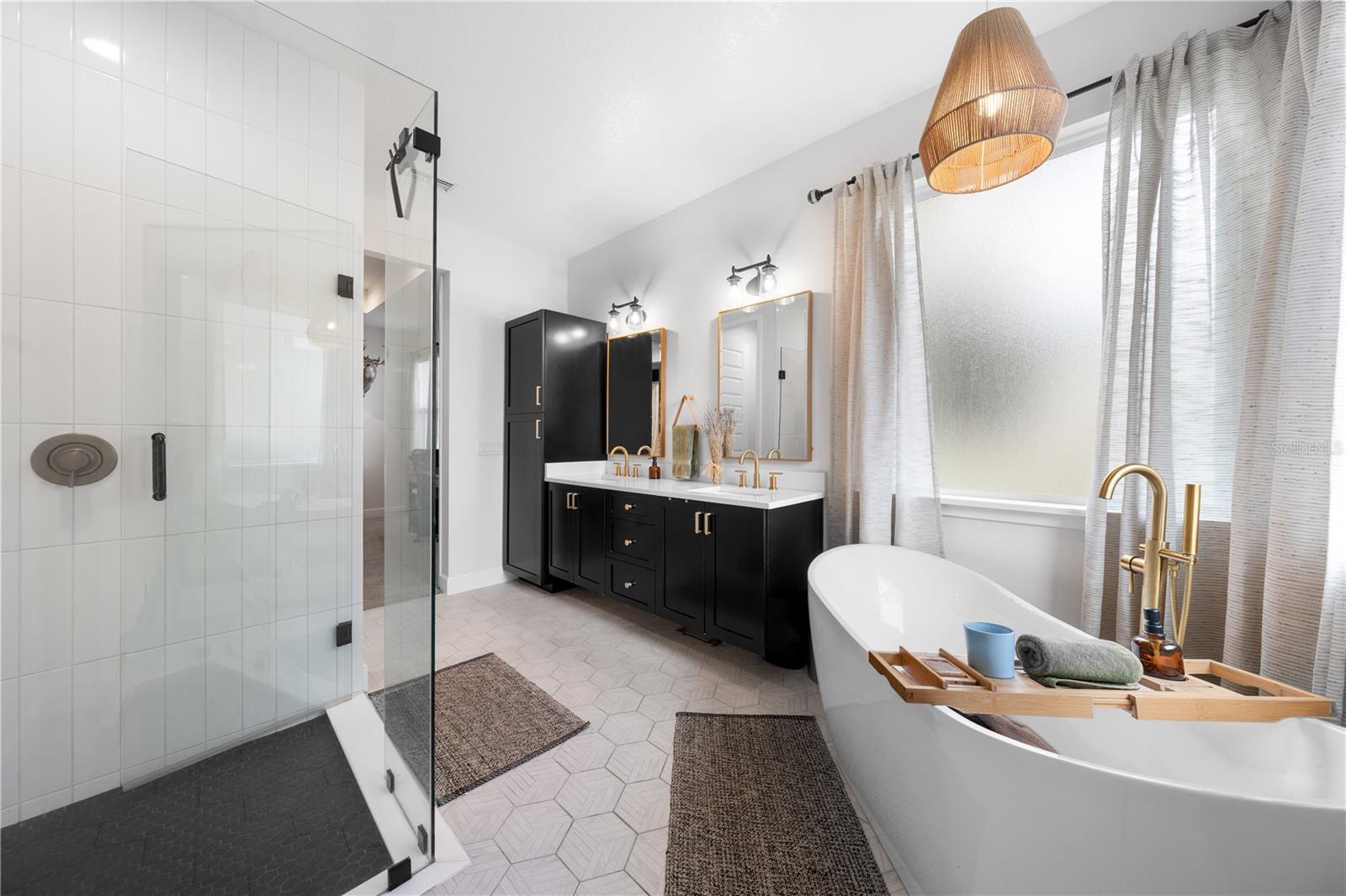 NEW EDEN ON THE LAKES UNITS 11 & 14 REP - Residential