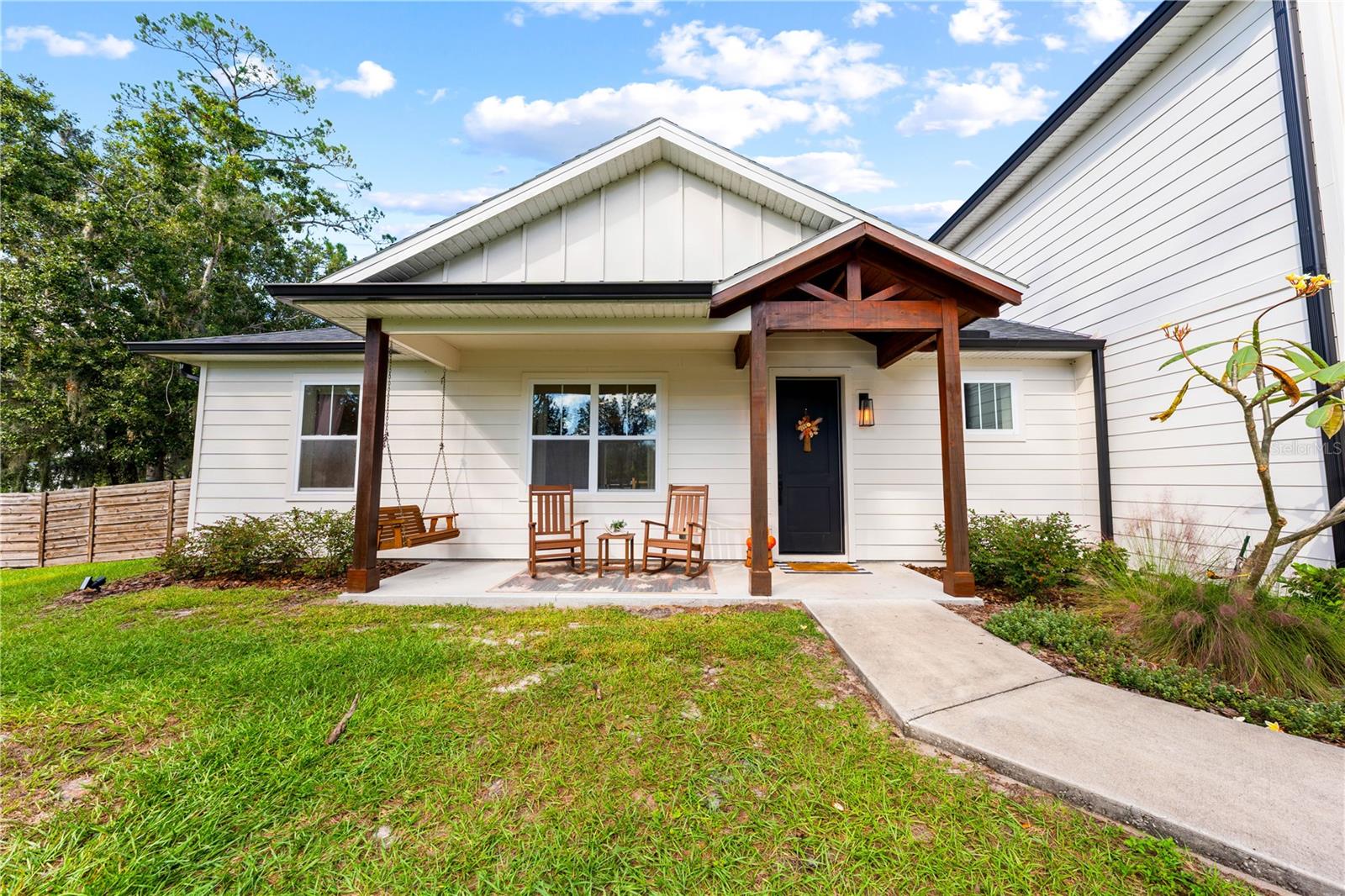 NEW EDEN ON THE LAKES UNITS 11 & 14 REP - Residential