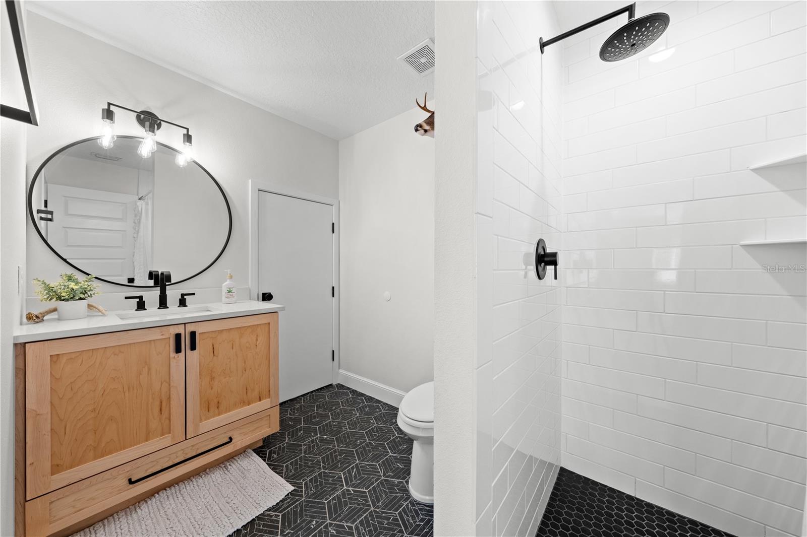 NEW EDEN ON THE LAKES UNITS 11 & 14 REP - Residential