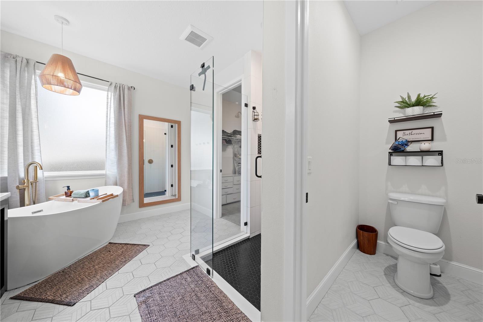 NEW EDEN ON THE LAKES UNITS 11 & 14 REP - Residential