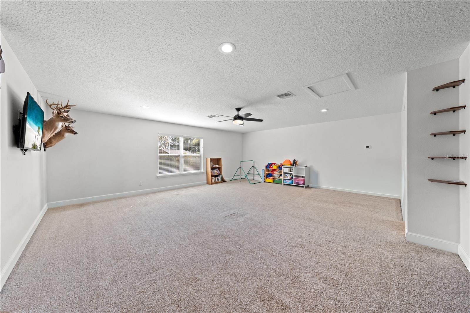 NEW EDEN ON THE LAKES UNITS 11 & 14 REP - Residential