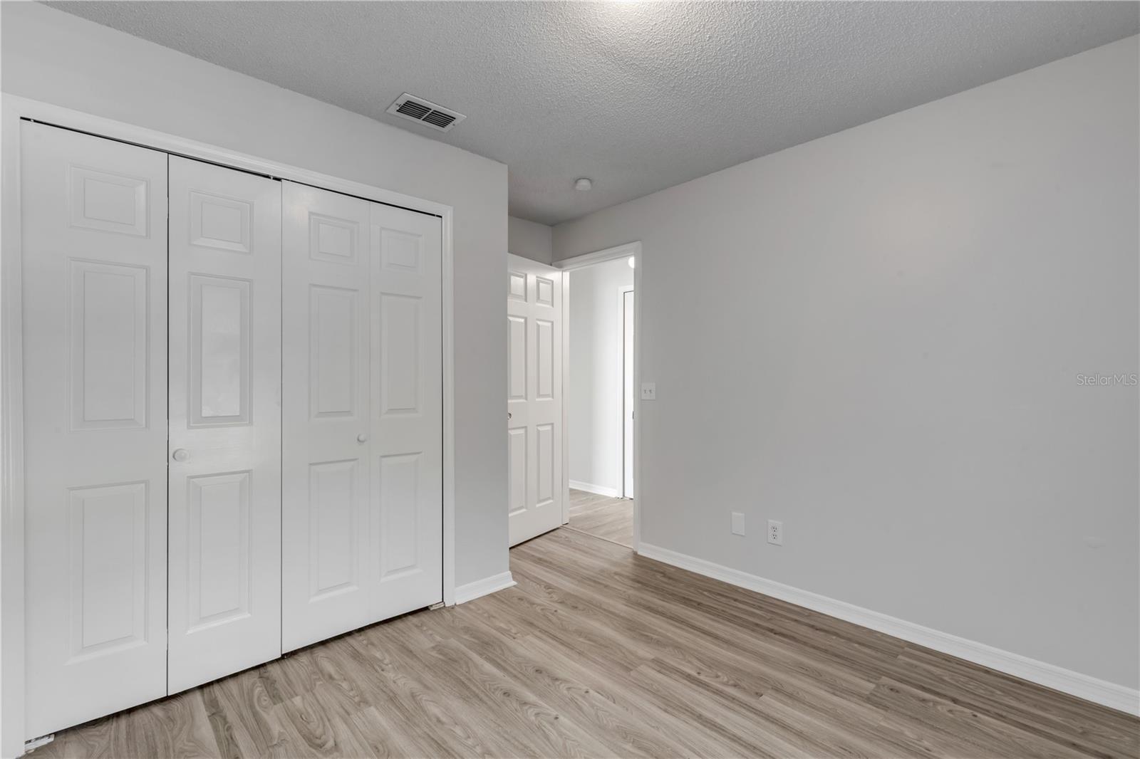 VALENCIA WOODS SECOND ADD - Residential