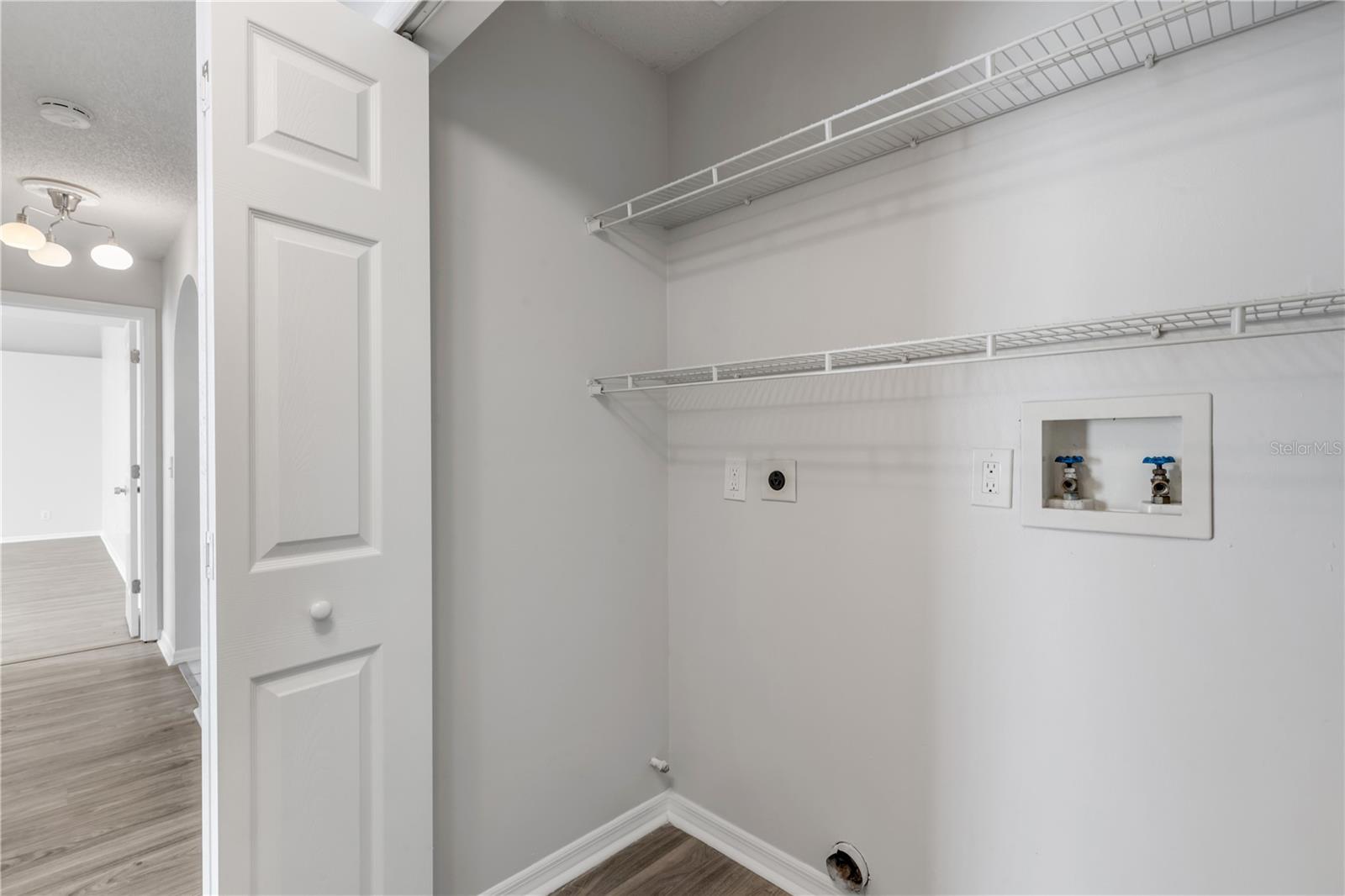 VALENCIA WOODS SECOND ADD - Residential