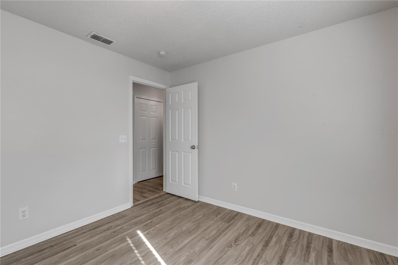 VALENCIA WOODS SECOND ADD - Residential