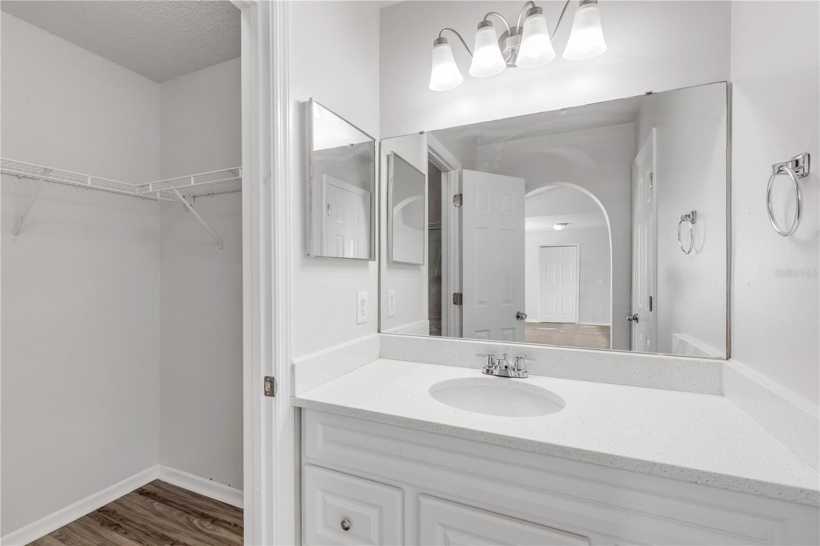 VALENCIA WOODS SECOND ADD - Residential