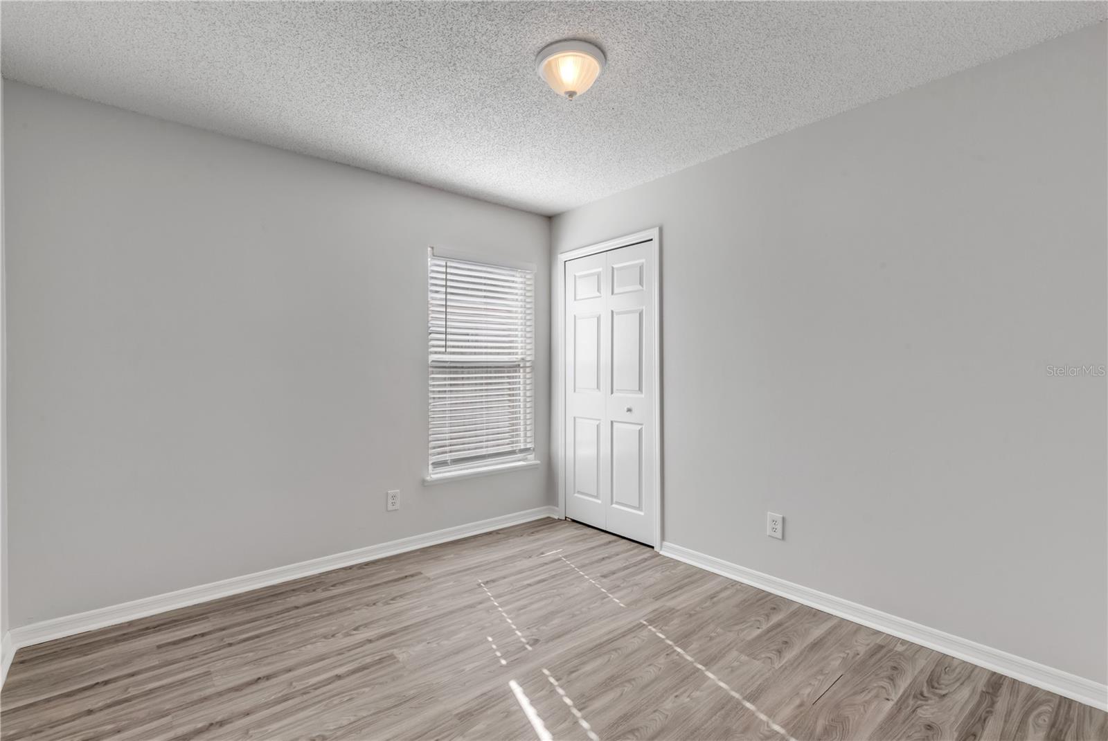 VALENCIA WOODS SECOND ADD - Residential