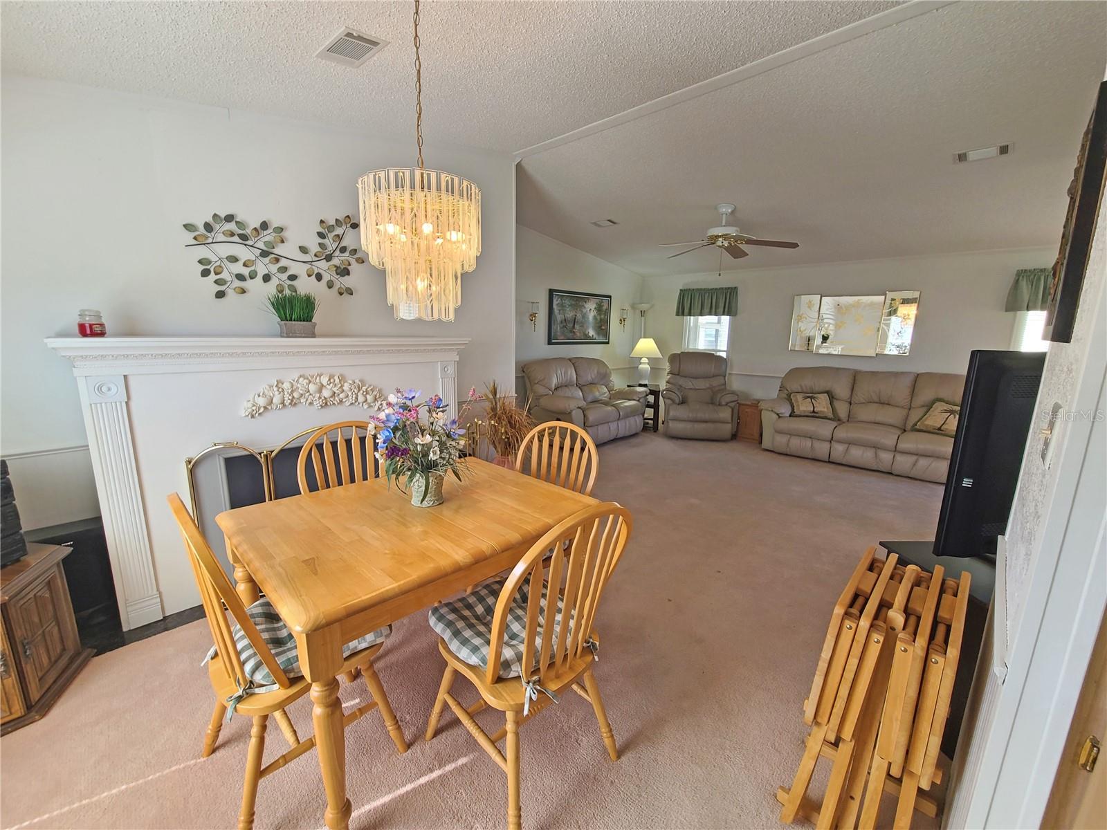 HEARITAGE WOOD N LAKES ESTATES - Residential