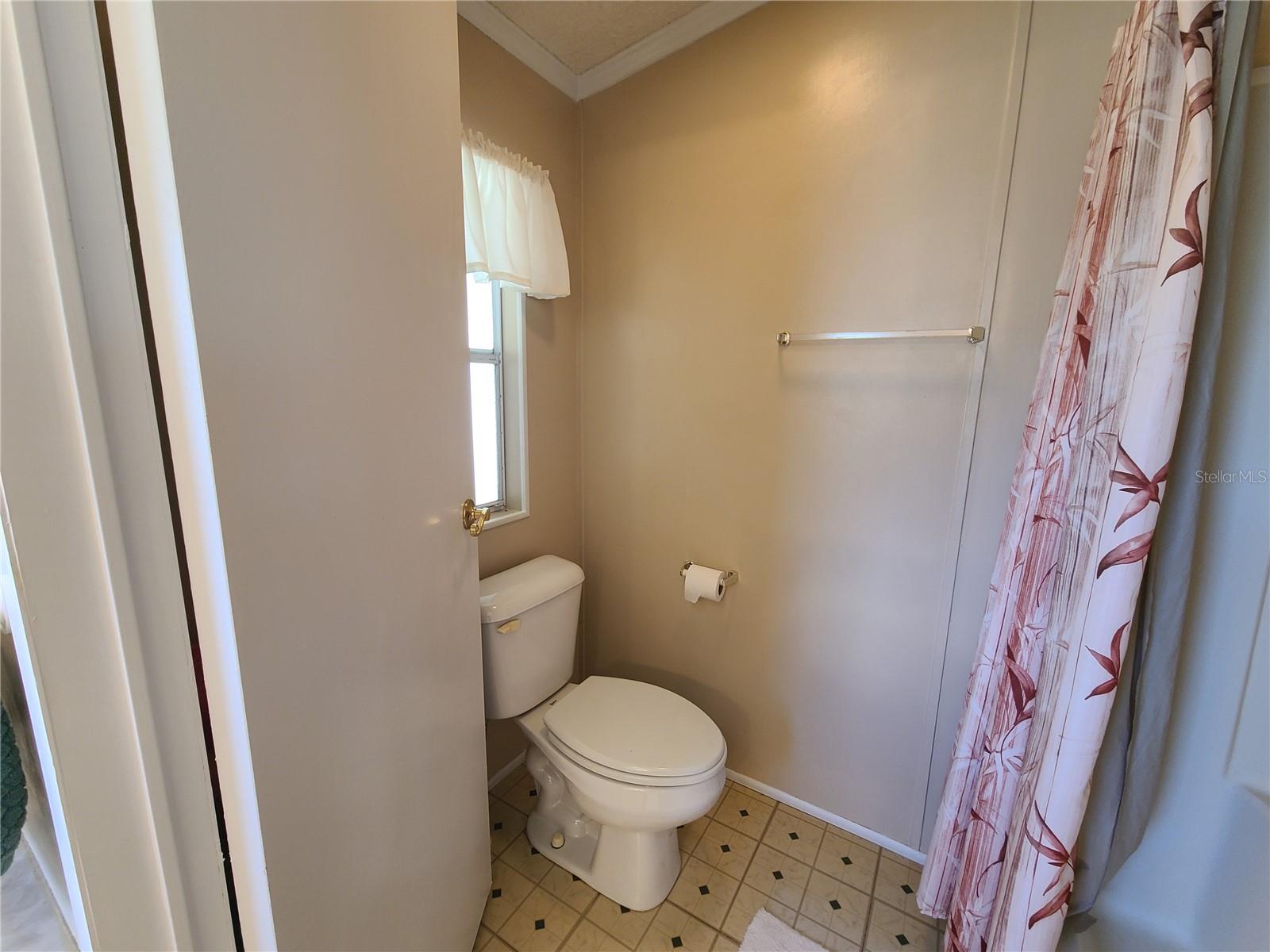 HEARITAGE WOOD N LAKES ESTATES - Residential