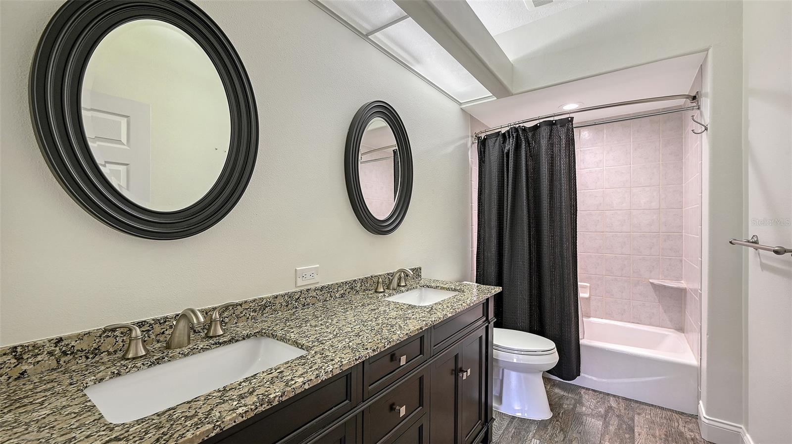 RIVER CLUB SOUTH SUBPHASE I - Residential Lease